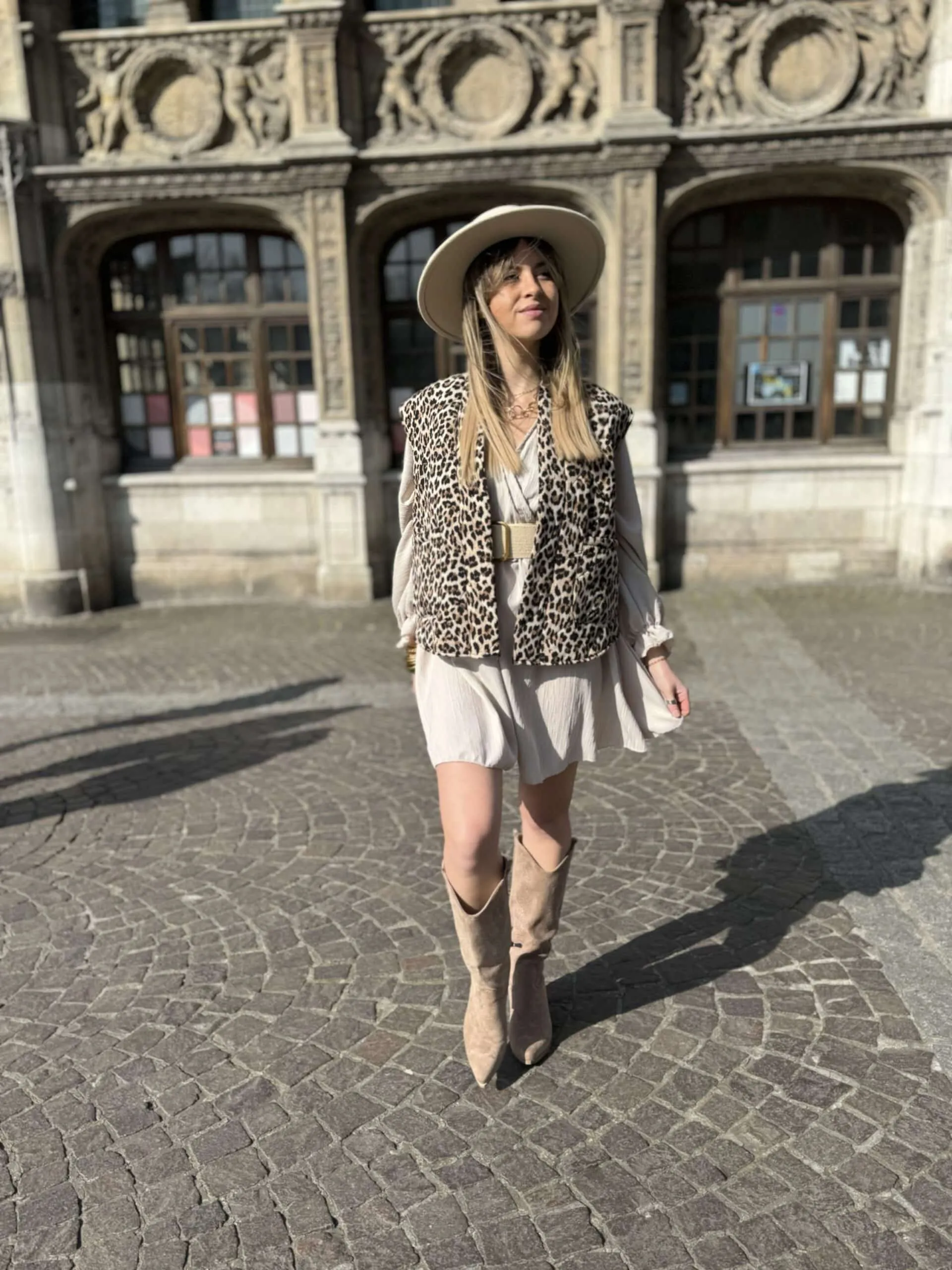 Robe « Lola » beige | Concept Store En Ligne | Jade & Lisa